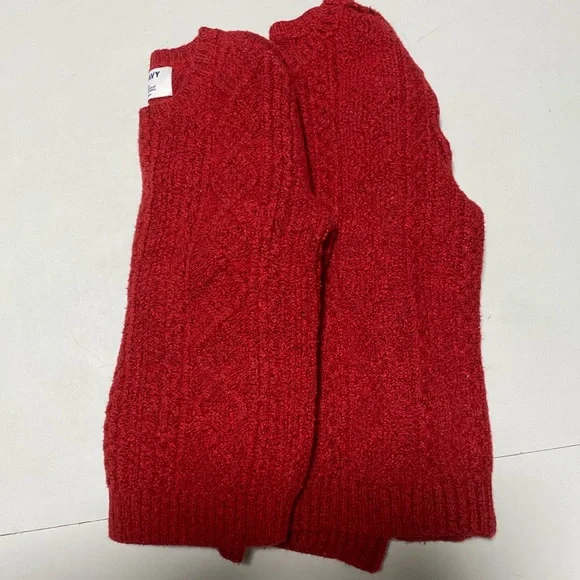 Red - Picture 1 of 3